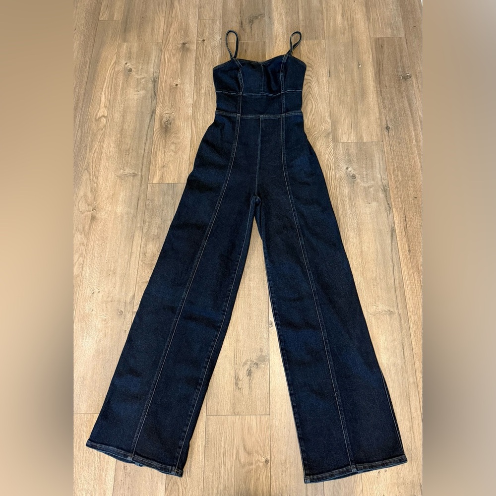 Express Women's Dark Blue Denim jumpsuit
Original tags, never worn!